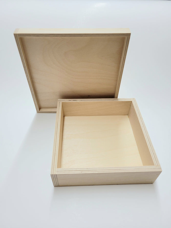 Box w/ Lid